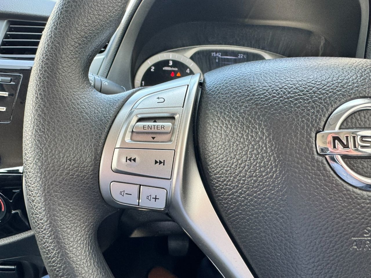 Used Nissan Navara 2023 for sale - 76553895: Photo 19