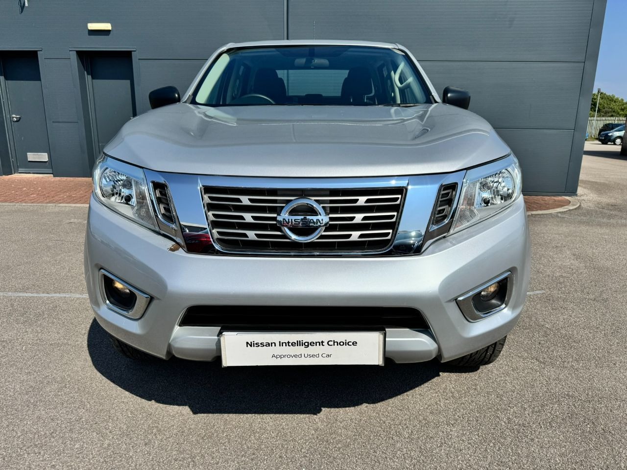 Used Nissan Navara 2023 for sale - 76553895: Photo 2