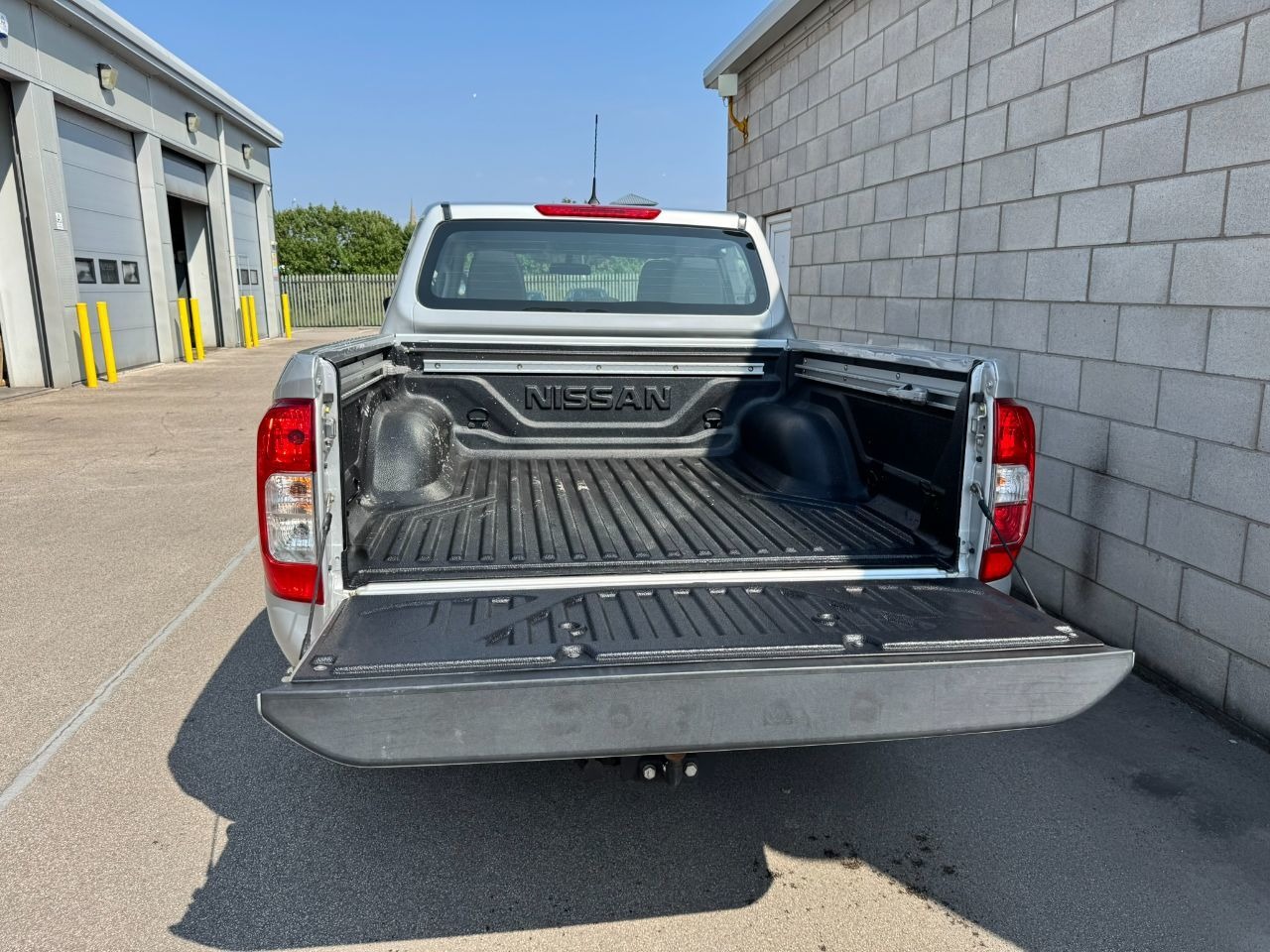 Used Nissan Navara 2023 for sale - 76553895: Photo 8