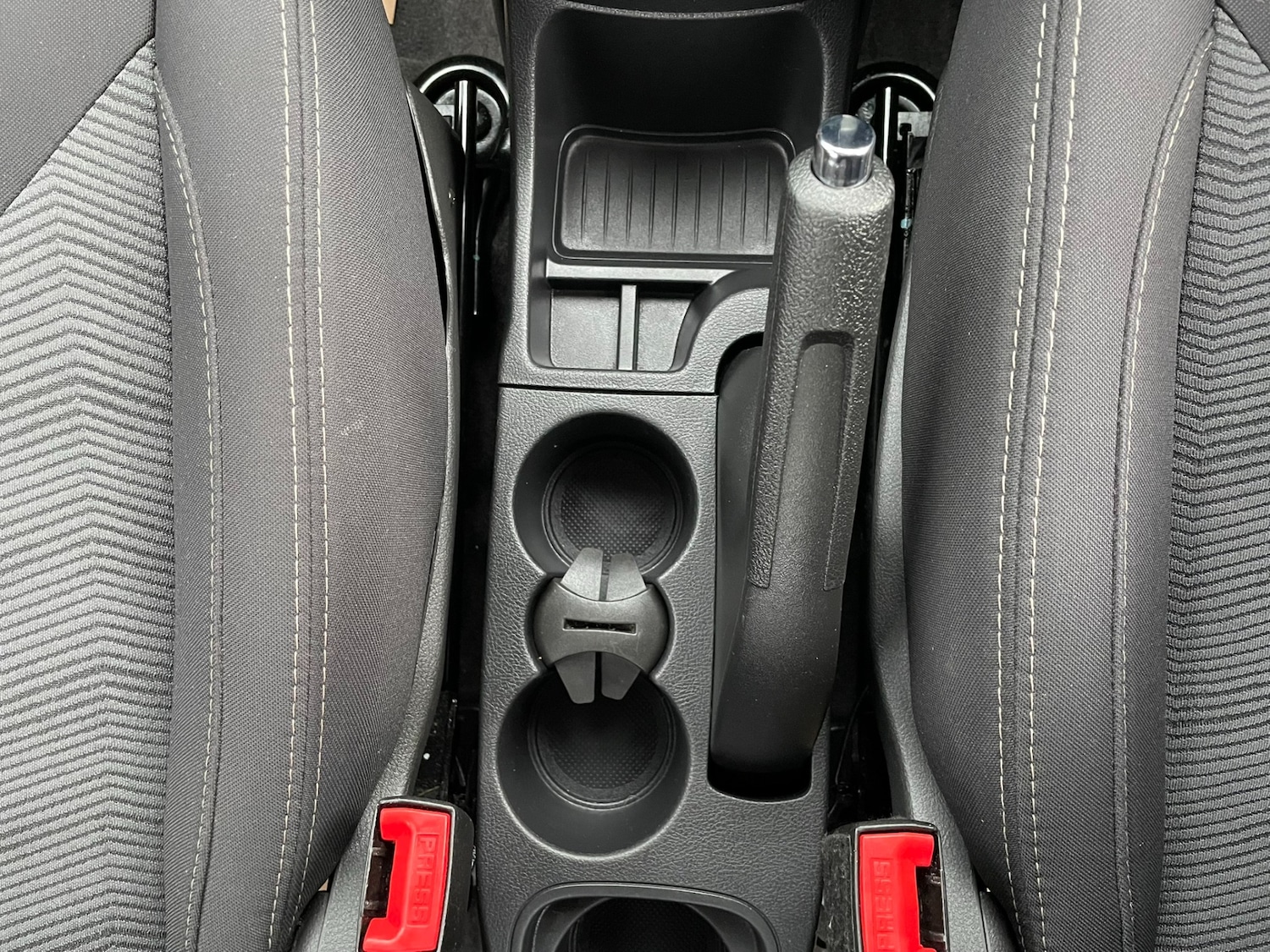 Used Ford Ka+ 2017 for sale - 76130376: Photo 11