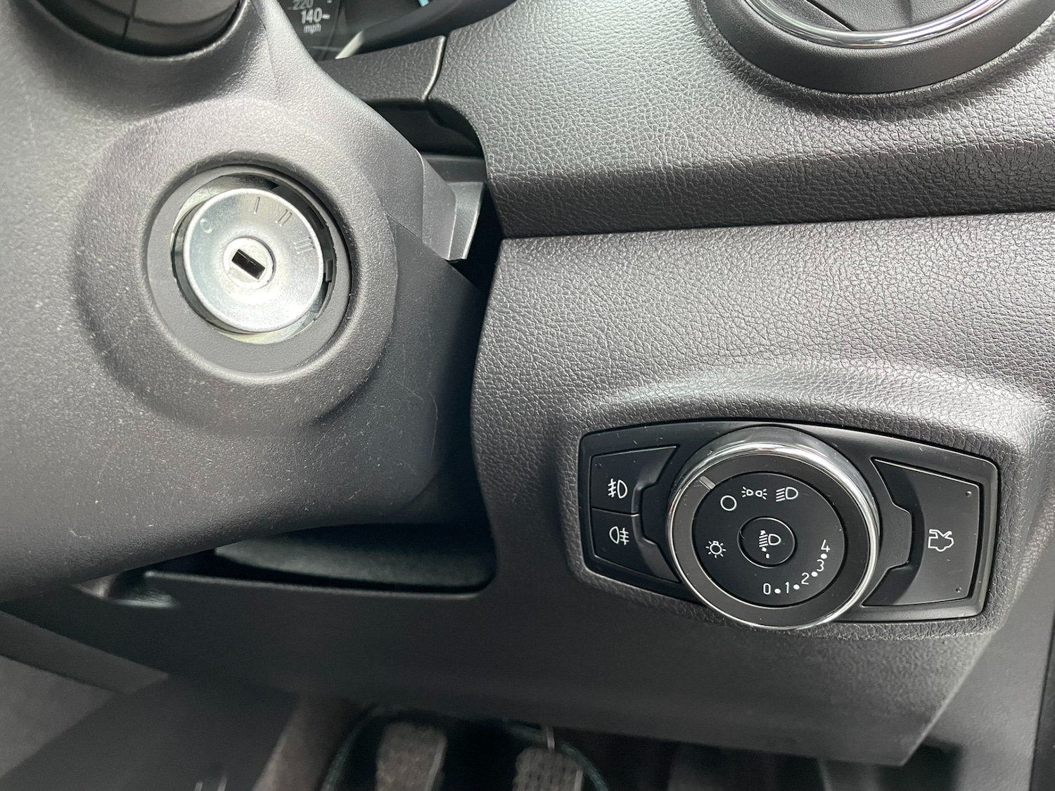 Used Ford Ka+ 2017 for sale - 76130376: Photo 8