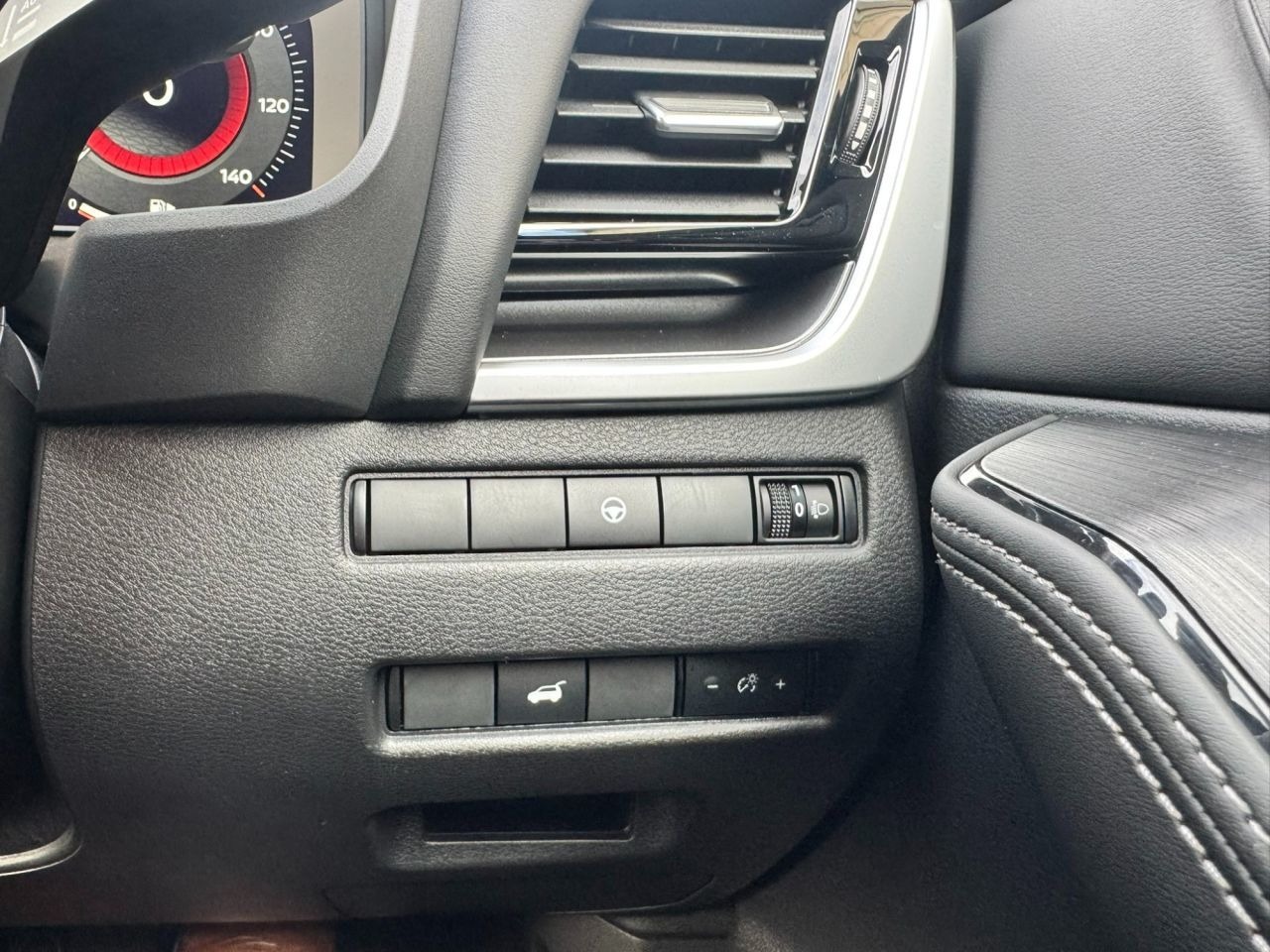 Used Nissan X-Trail 2025 for sale - 76553665: Photo 24