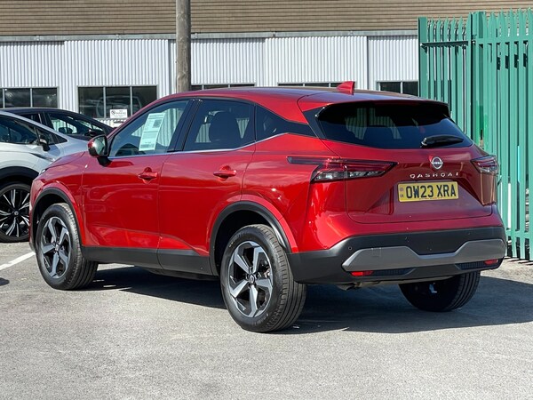 Used Nissan Qashqai 2023 for sale - 72370868: Photo 2