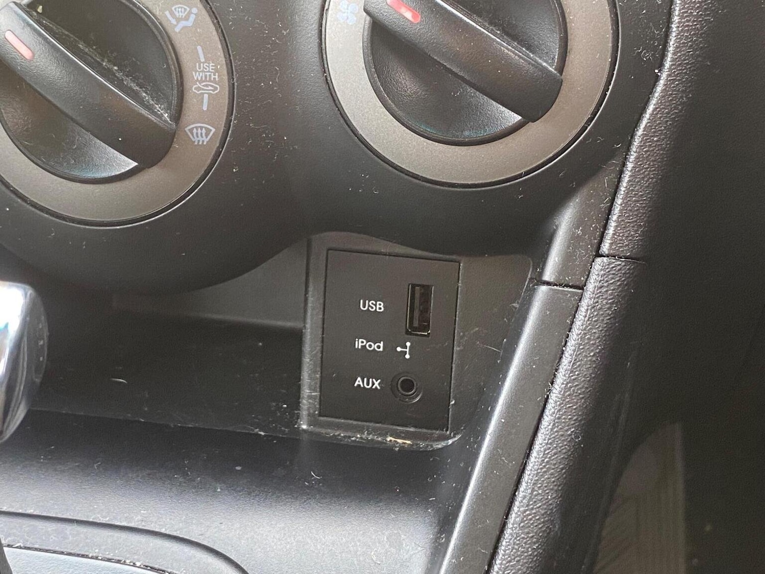 Used Hyundai i10 2012 for sale - 76497531: Photo 14