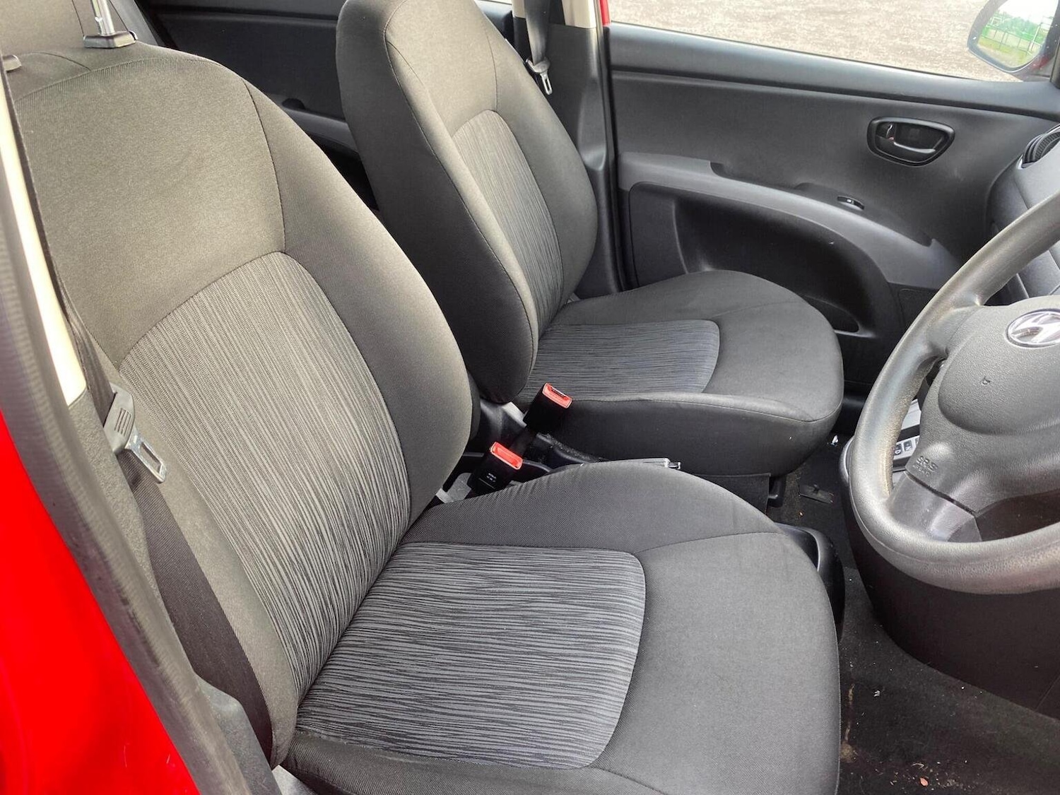 Used Hyundai i10 2012 for sale - 76497531: Photo 9