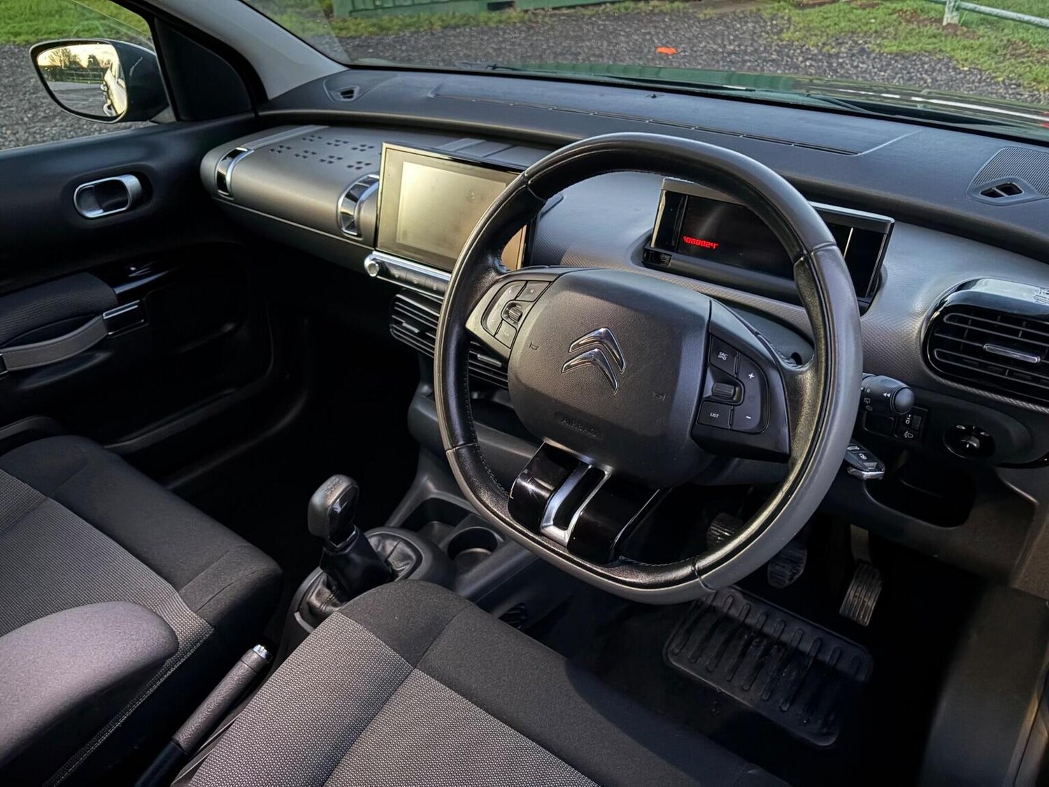 Used Citroen C4 Cactus 2016 for sale - 76911135: Photo 19