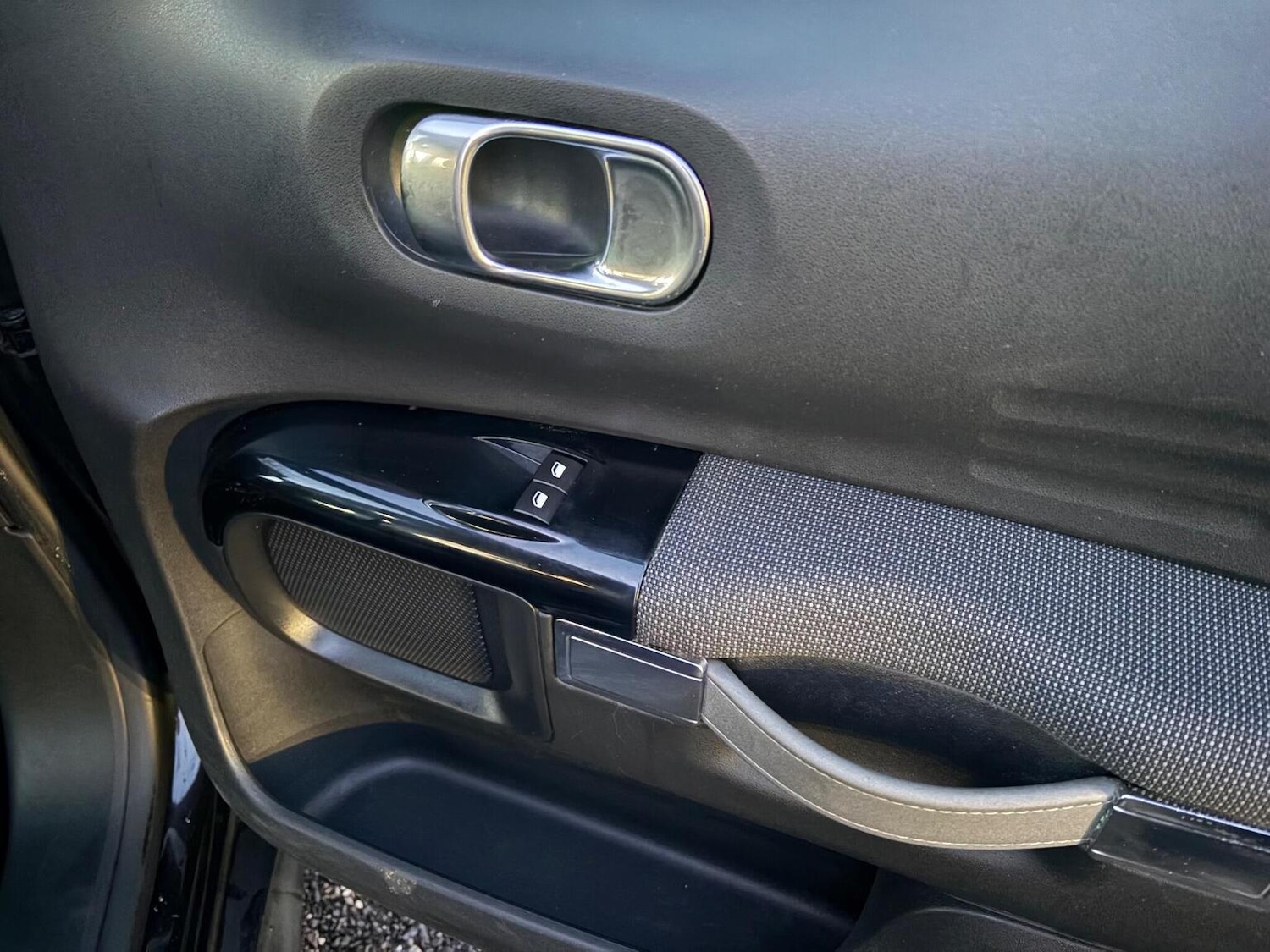 Used Citroen C4 Cactus 2016 for sale - 76911135: Photo 20