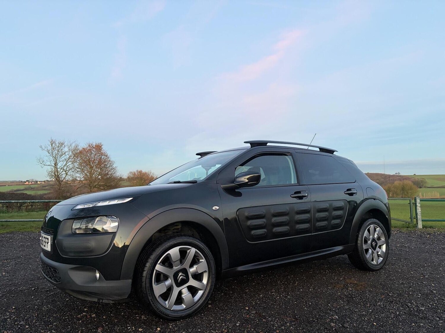 Used Citroen C4 Cactus 2016 for sale - 76911135: Photo 3
