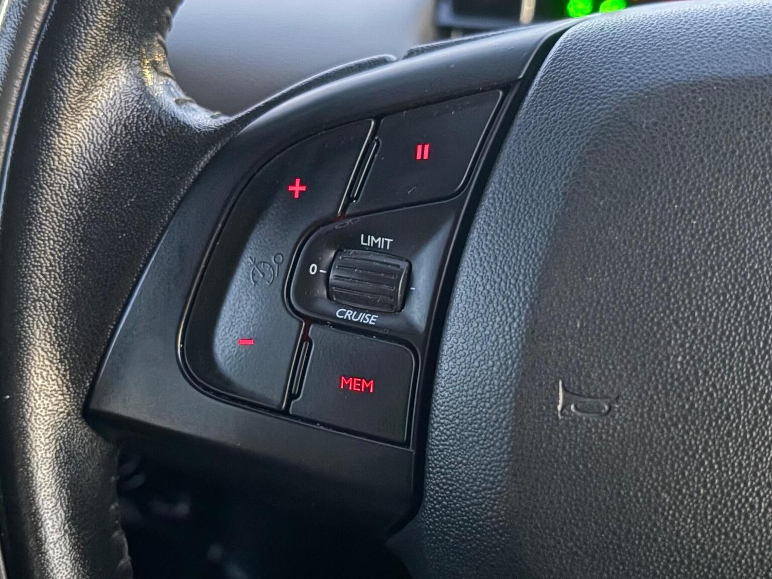 Used Citroen C4 Cactus 2016 for sale - 76911135: Photo 36