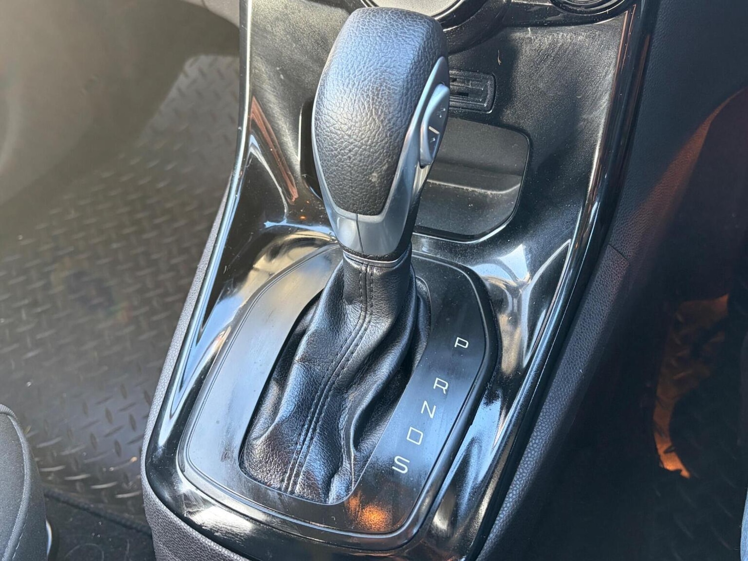 Used Ford Fiesta 2014 for sale - 77342661: Photo 21