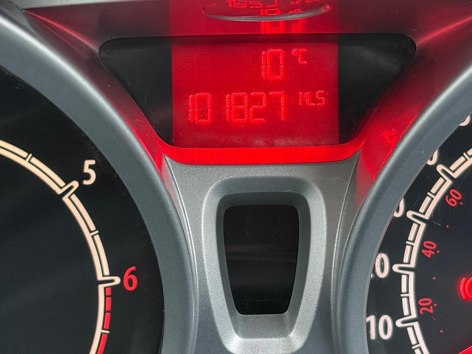 Used Ford Fiesta 2010 for sale - 76497571: Photo 11