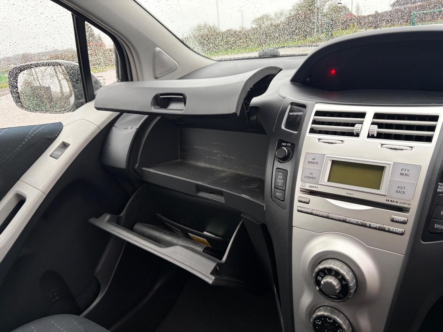 Used Toyota Yaris 2007 for sale - 77277325: Photo 18