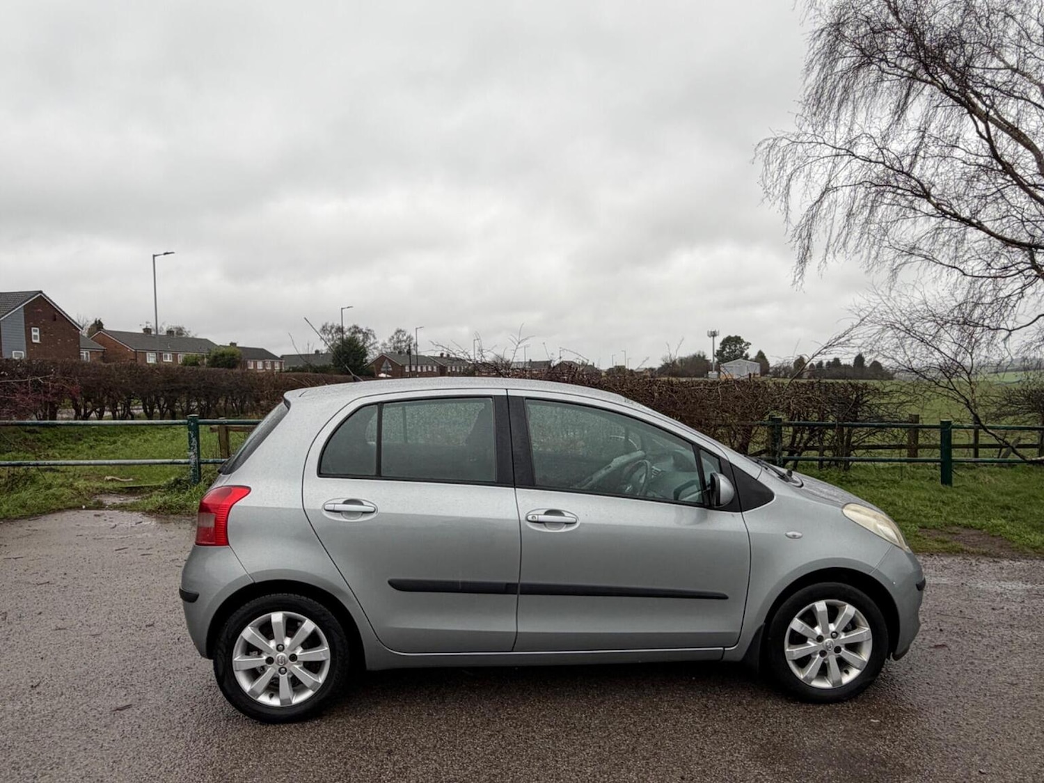 Used Toyota Yaris 2007 for sale - 77277325: Photo 4