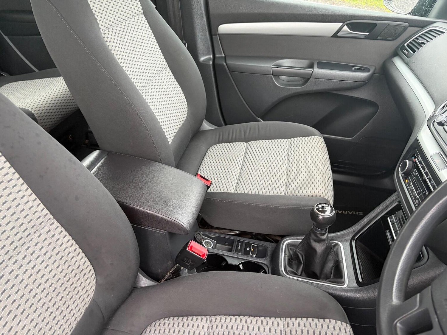 Used Volkswagen Sharan 2012 for sale - 76741315: Photo 14