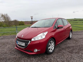 Used Peugeot 208 2013 for sale - 78209985: Photo