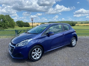 Used Peugeot 208 2016 for sale - 79451236: Photo