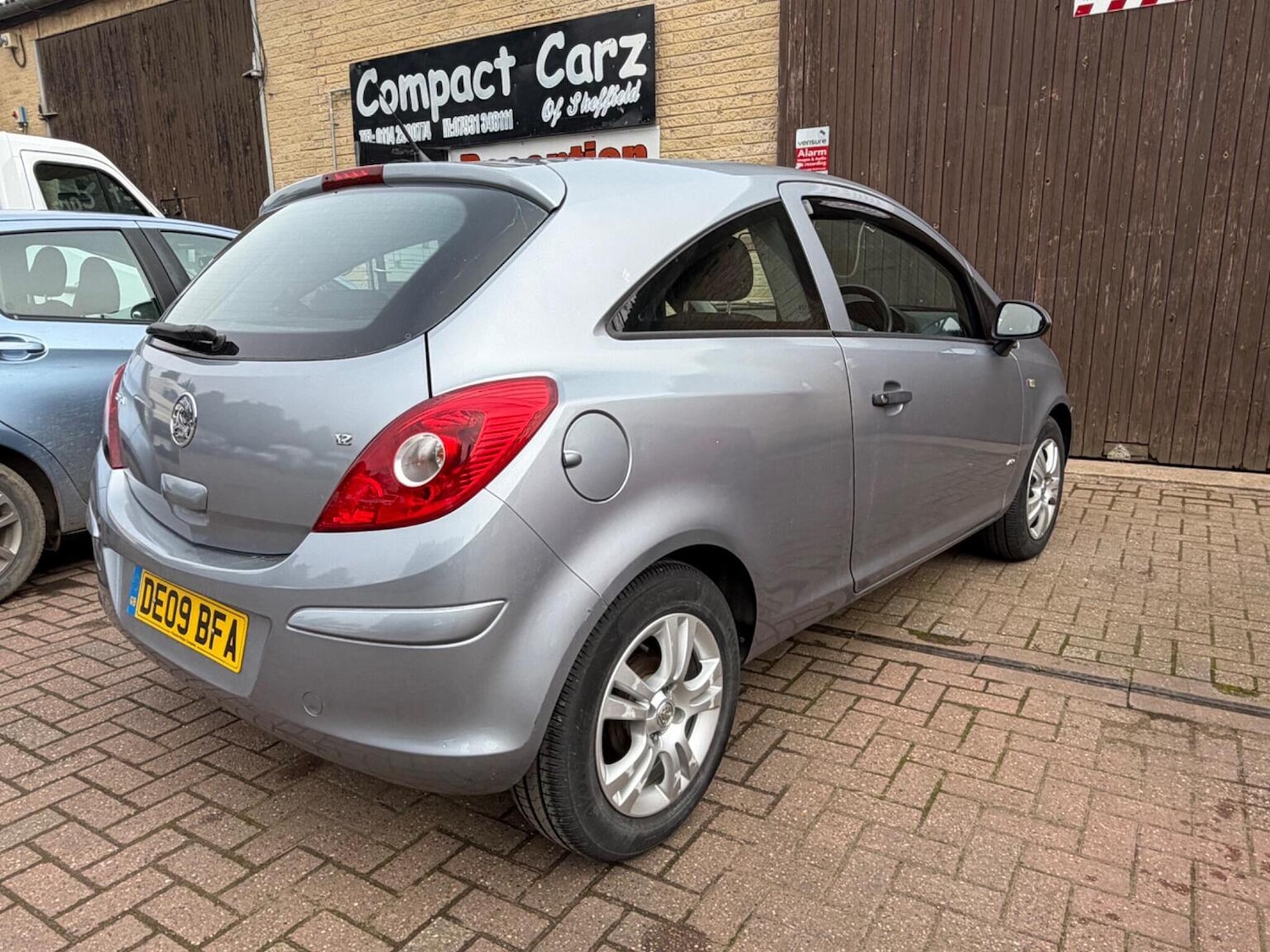 Used Vauxhall Corsa 2009 for sale - 77977127: Photo 3