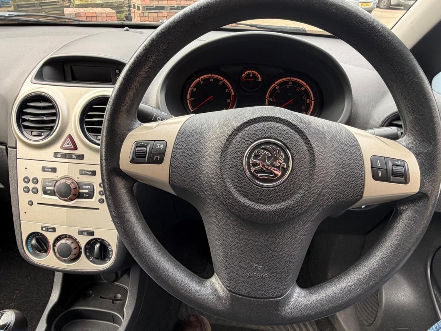 Used Vauxhall Corsa 2009 for sale - 77977127: Photo 8