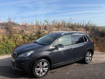 Used Peugeot 2008 2017 for sale - 79395231: Photo