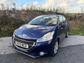 Used Peugeot 208 2013 for sale - 79717370: Photo