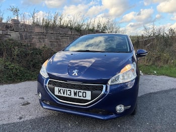 Used Peugeot 208 2013 for sale - 79717370: Photo