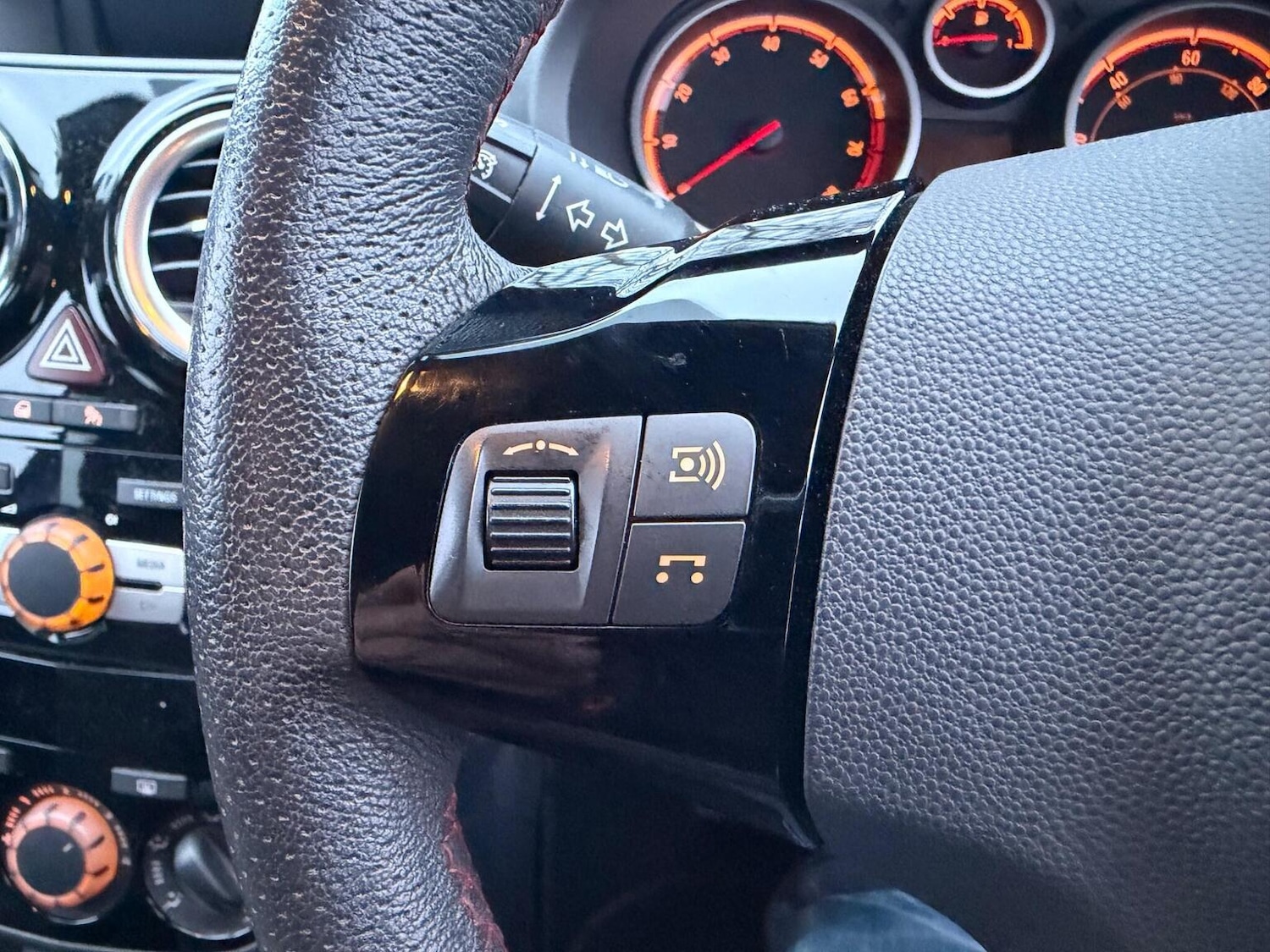 Used Vauxhall Corsa 2013 for sale - 77385330: Photo 21