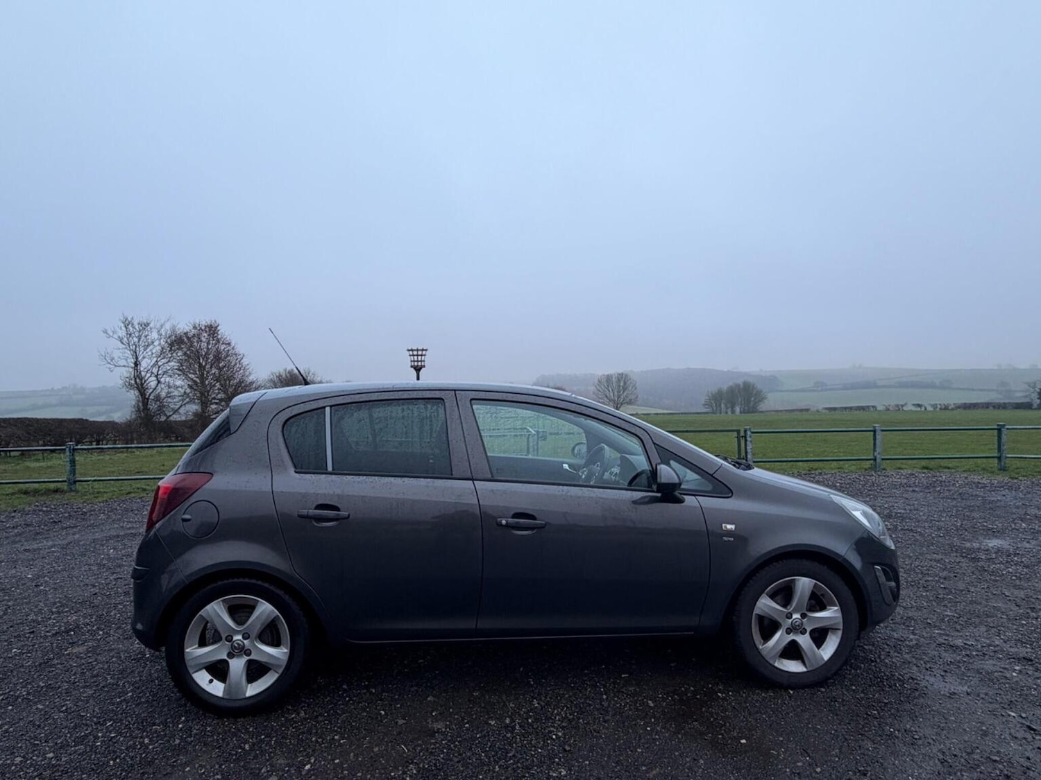 Used Vauxhall Corsa 2013 for sale - 77385330: Photo 8