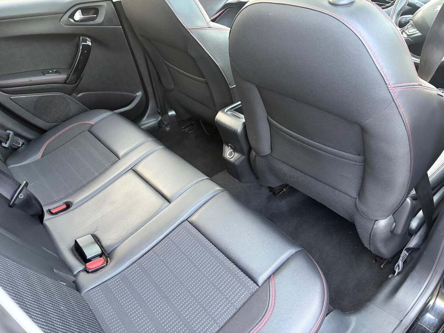 Used Peugeot 2008 2018 for sale - 77020564: Photo 13