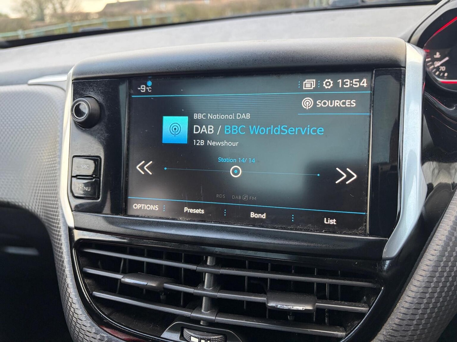 Used Peugeot 2008 2018 for sale - 77020564: Photo 32