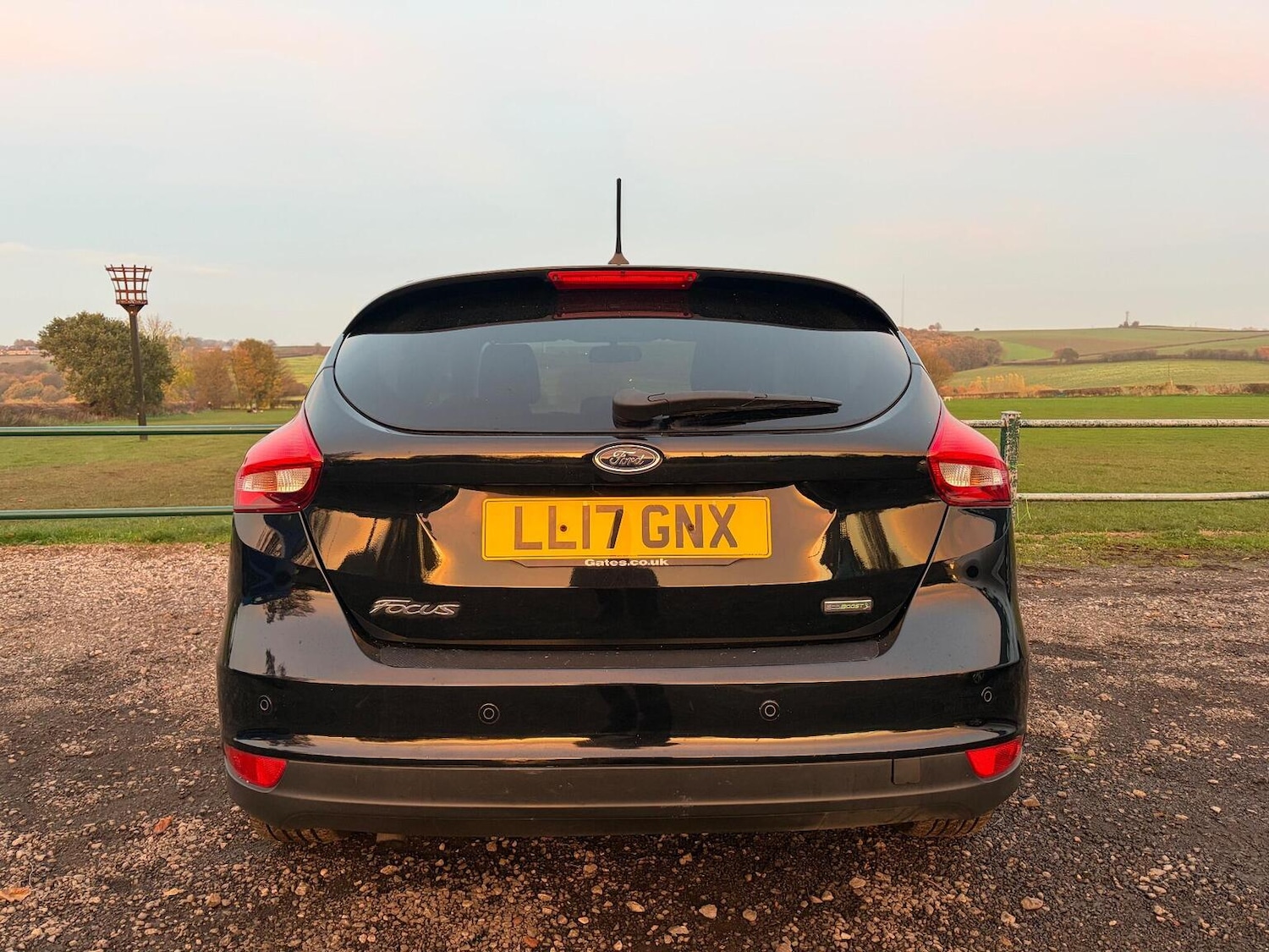 Used Ford Focus 2017 for sale - 76497439: Photo 3