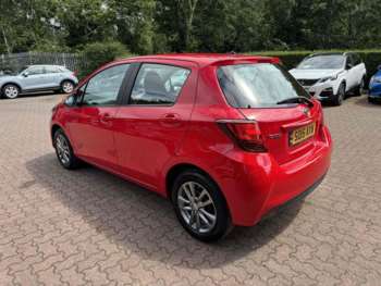 Used Toyota Yaris 2015 for sale - 75123134: Photo