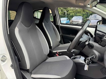 Used Toyota AYGO 2020 for sale - 75316282: Photo