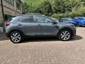 Used Kia Stonic 2022 for sale - 75392673: Photo