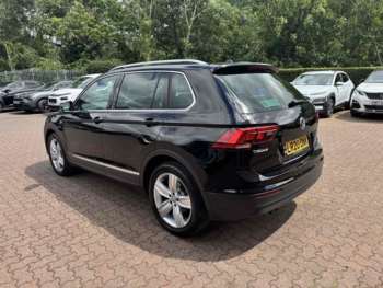 Used Volkswagen Tiguan 2020 for sale - 74938875: Photo