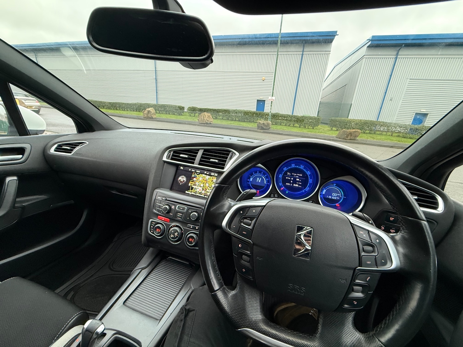 Used Citroen DS4 2013 for sale - 76971152: Photo 10