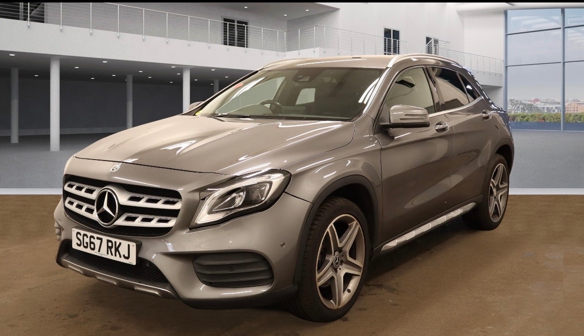 Used Mercedes-Benz GLA 2017 for sale - 77568441: Photo 2