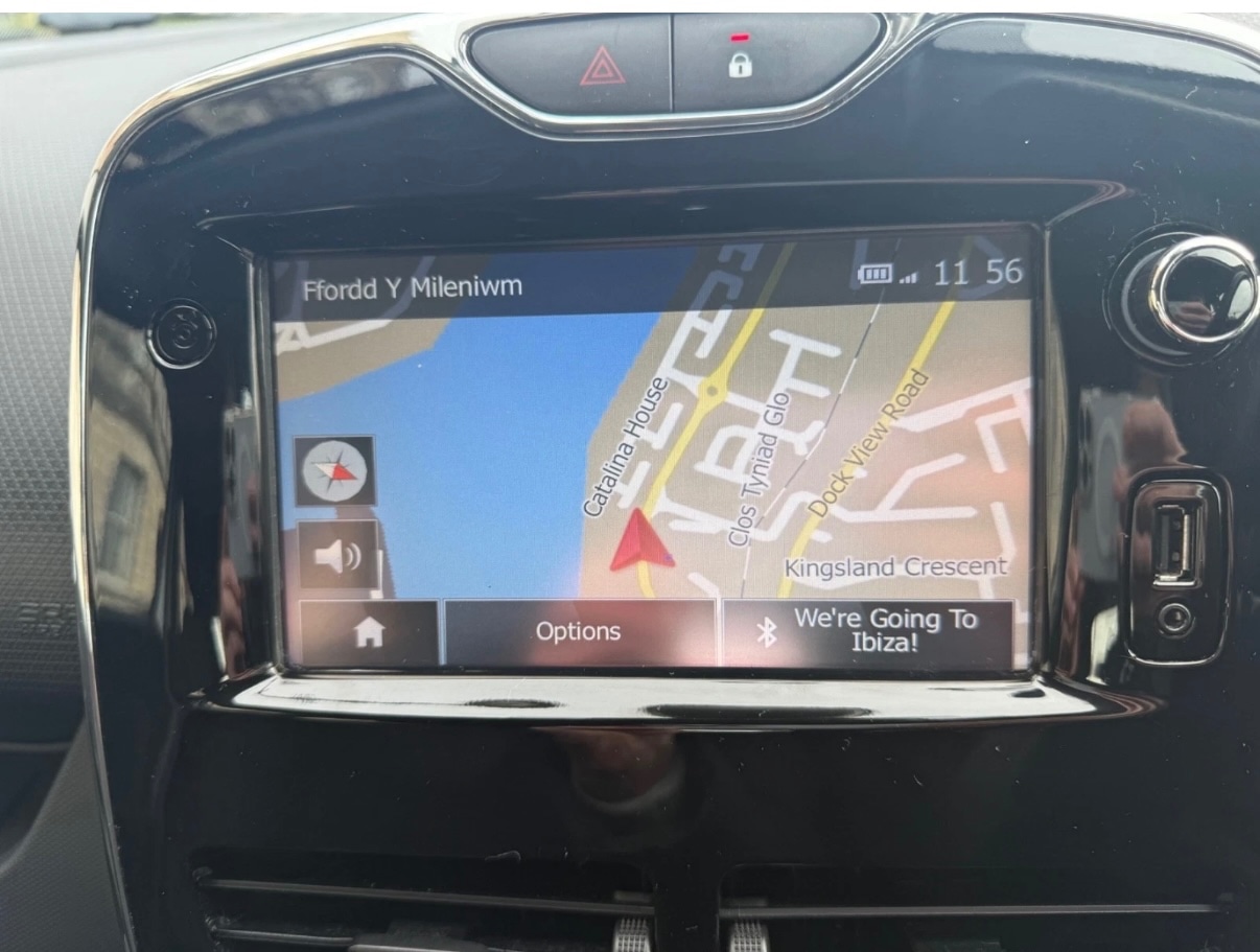 Used Renault Clio 2014 for sale - 76397155: Photo 7