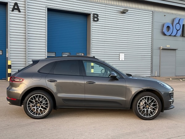Used Porsche Macan 2017 for sale - 76220331: Photo 10