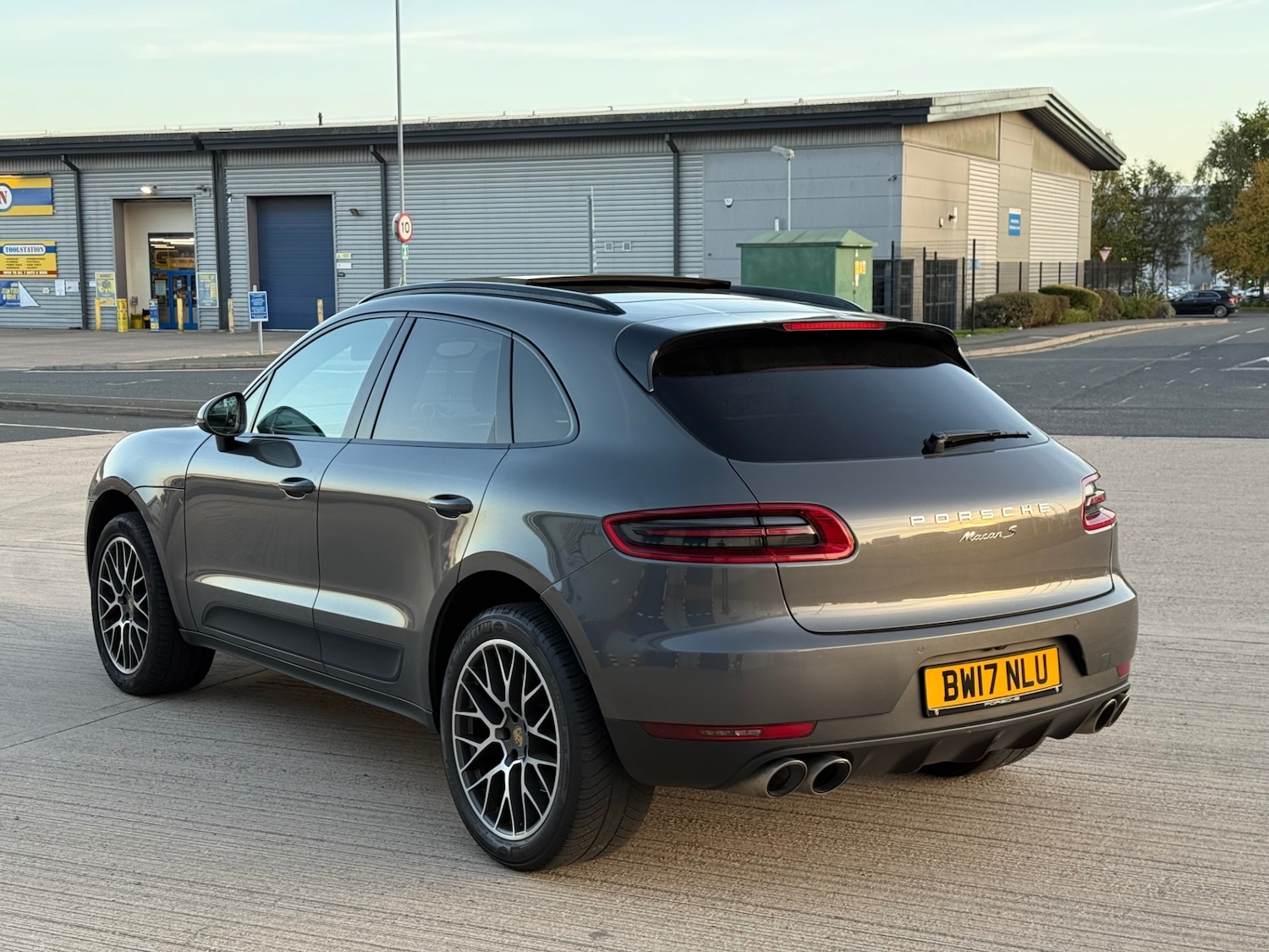 Used Porsche Macan 2017 for sale - 76220331: Photo 7