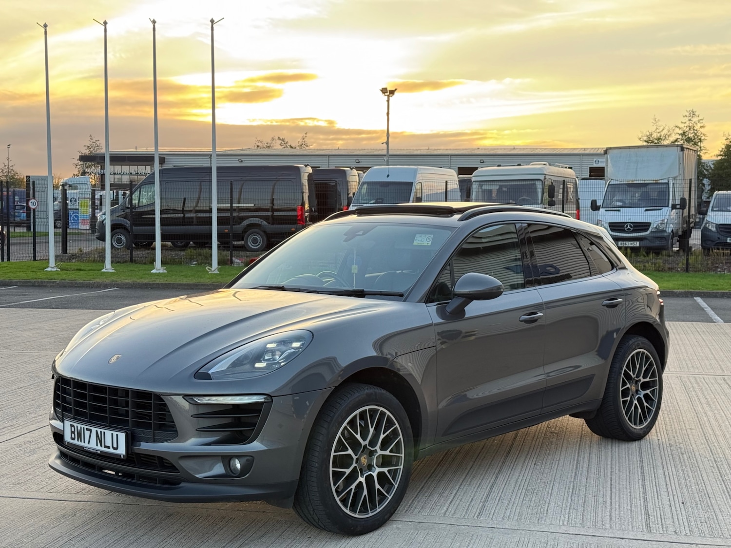 Used Porsche Macan 2017 for sale - 76220331: Photo 8