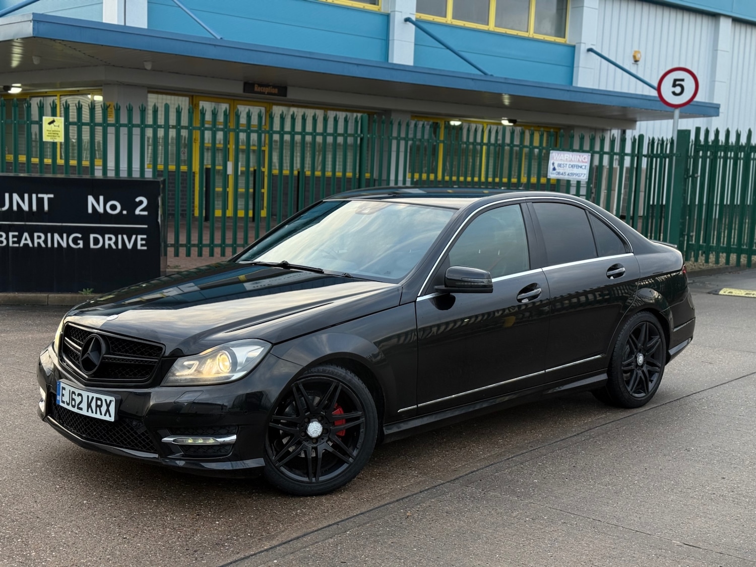 Used Mercedes-Benz C Class 2012 for sale - 76950780: Photo 3