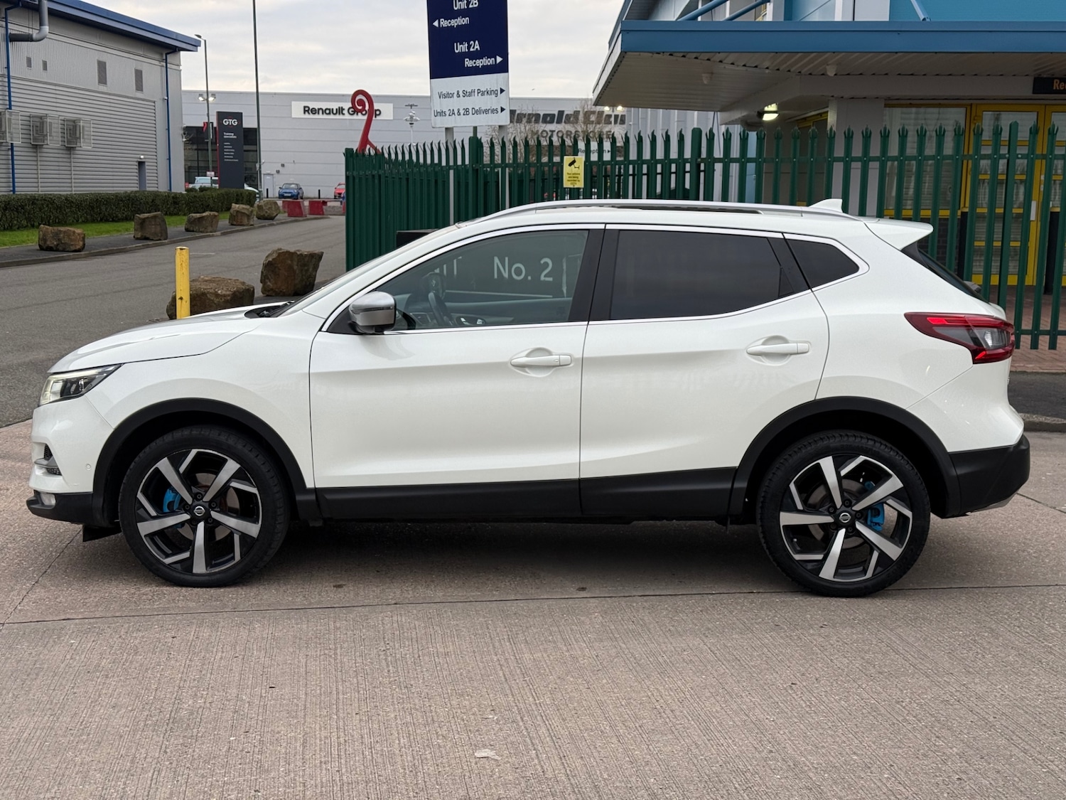 Used Nissan Qashqai 2018 for sale - 77057705: Photo 5