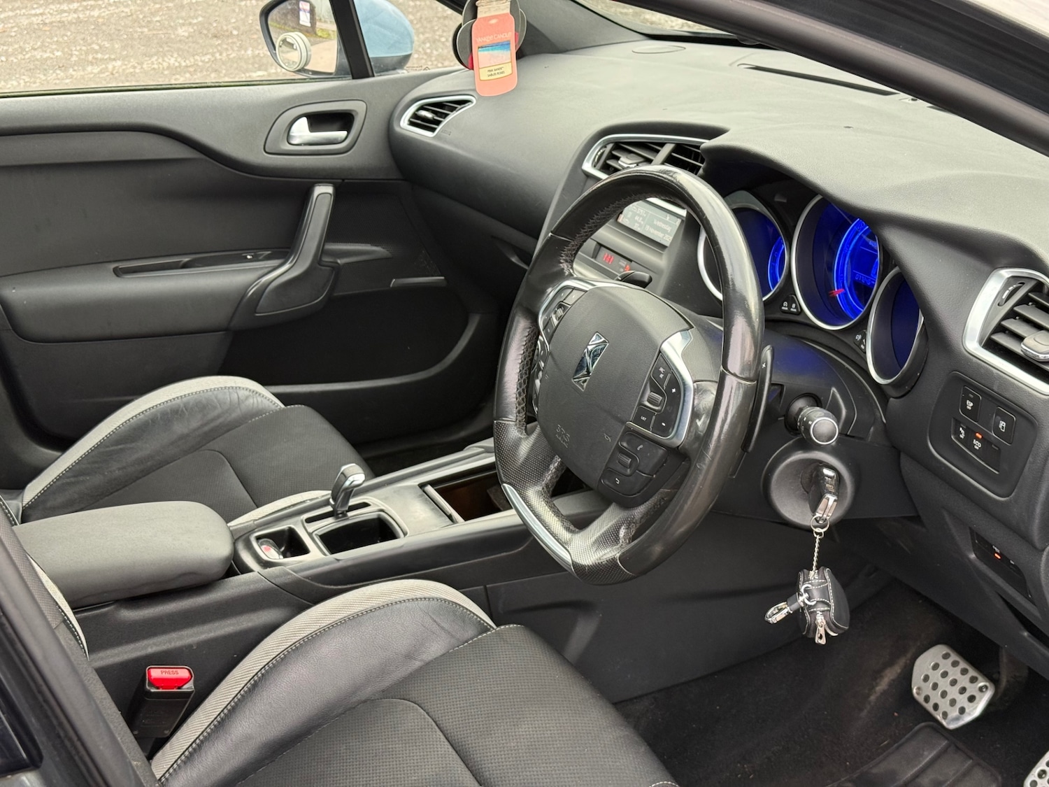 Used Citroen DS4 2012 for sale - 76626729: Photo 5