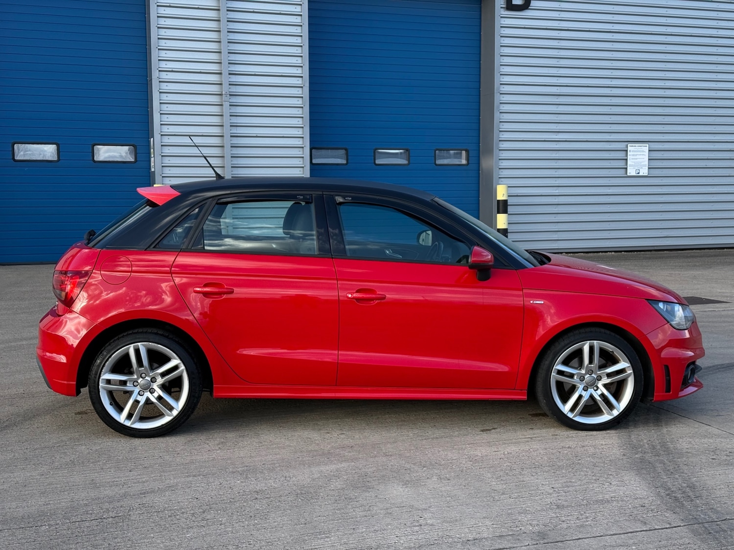 Used Audi A1 2014 for sale - 78060442: Photo 8