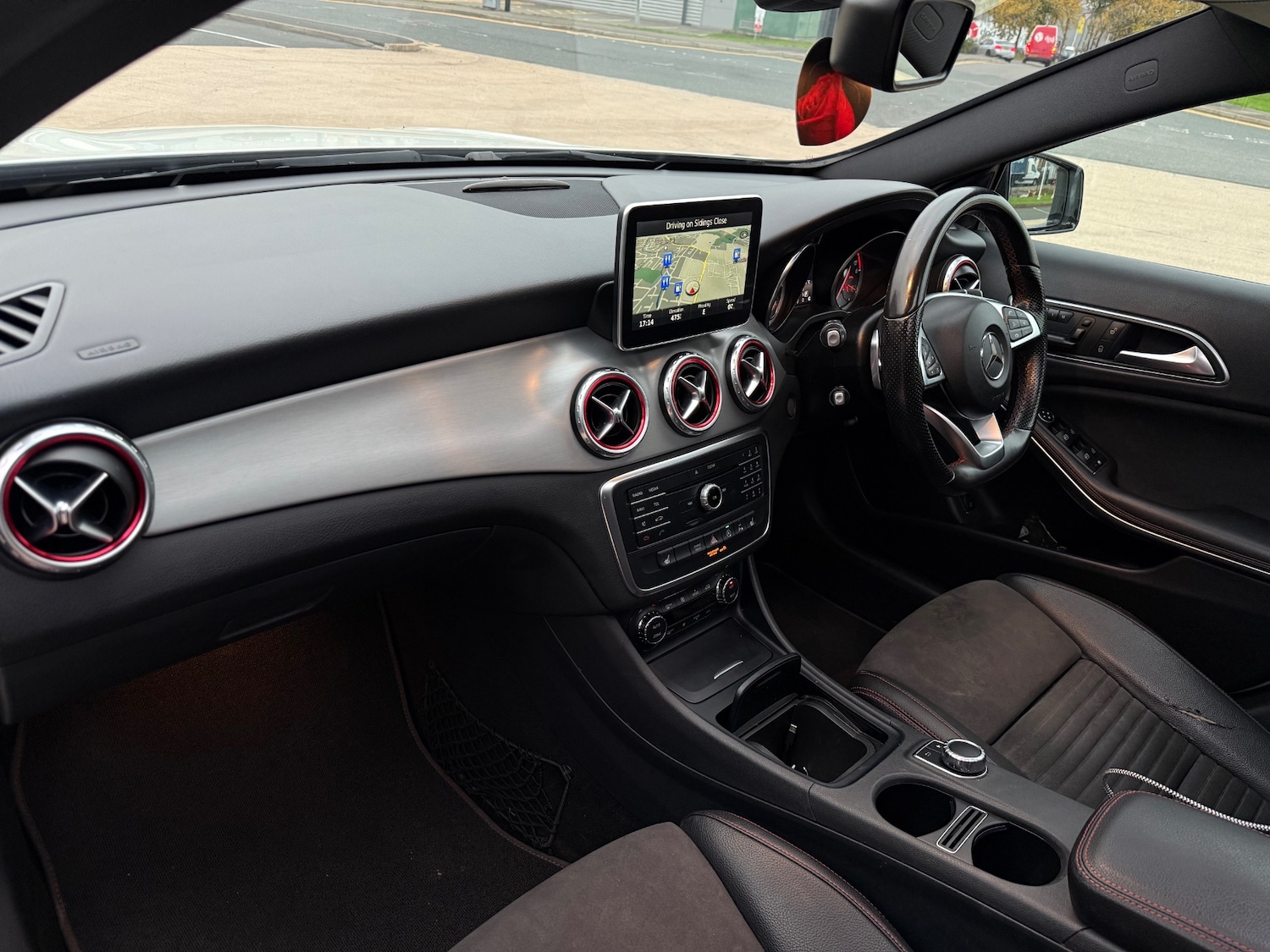 Used Mercedes-Benz GLA 2016 for sale - 76305681: Photo 11