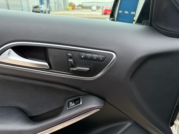 Used Mercedes-Benz GLA 2016 for sale - 76305681: Photo 21