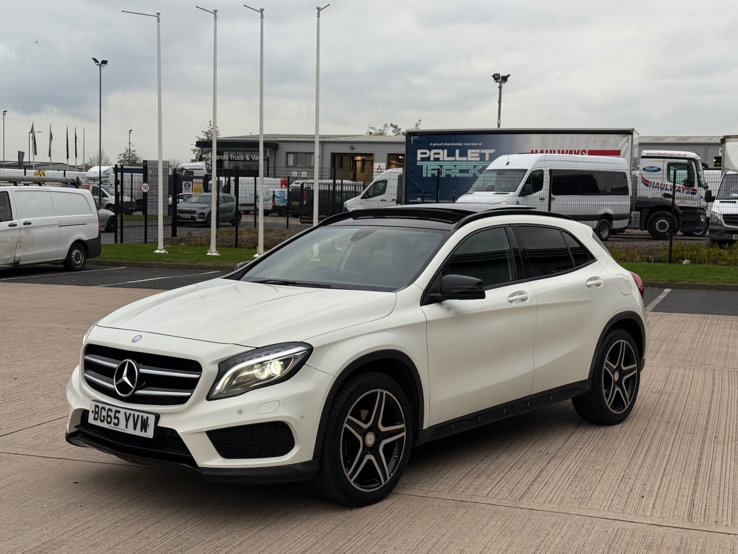 Used Mercedes-Benz GLA 2016 for sale - 76305681: Photo 4