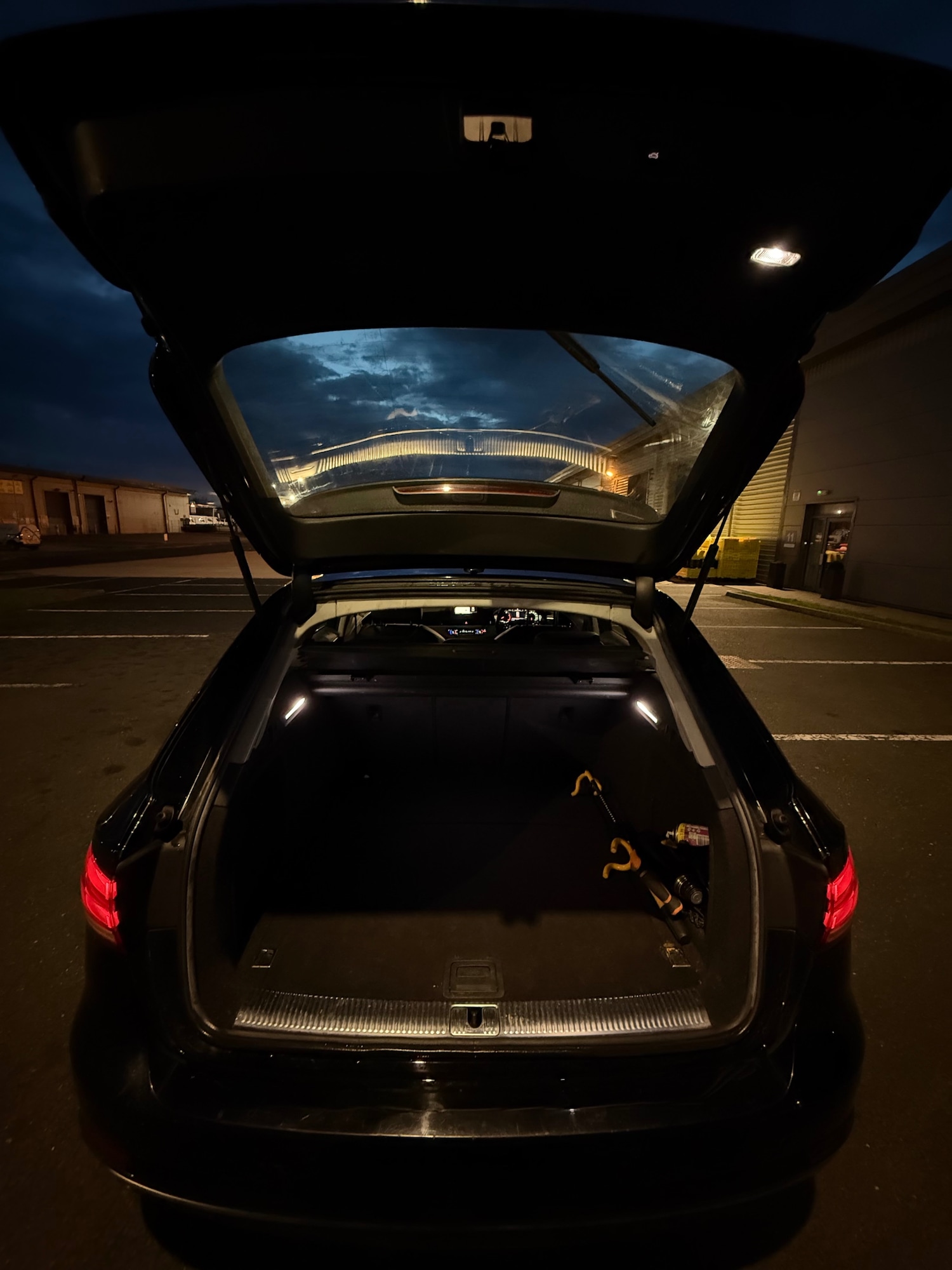 Used Audi A4 2017 for sale - 76941129: Photo 14