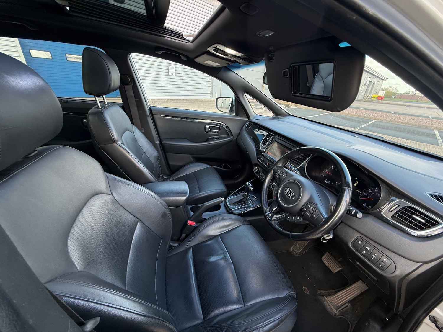 Used Kia Carens 2015 for sale - 78223360: Photo 10