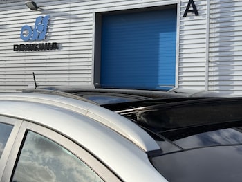 Used Kia Carens 2015 for sale - 78223360: Photo